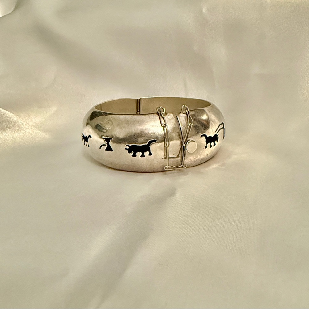 Sterling Mexican Story Teller